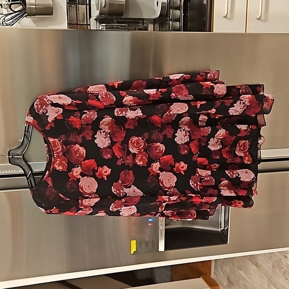 💕BCBGENERATION💕 Double Tiered A Line Dres ~ Black Combo Floral Print Large NWT - Picture 5 of 15